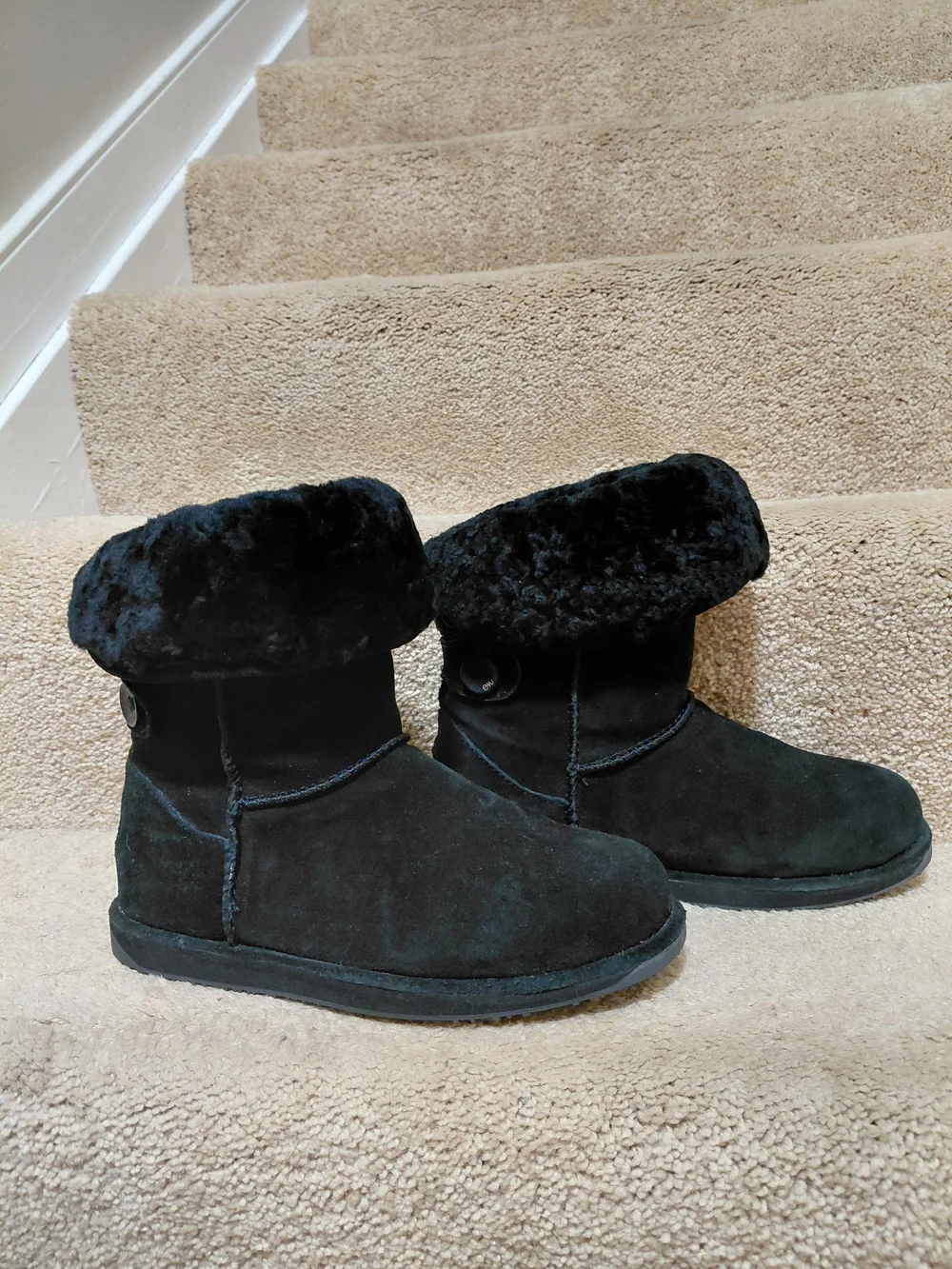 E M J stylish mid